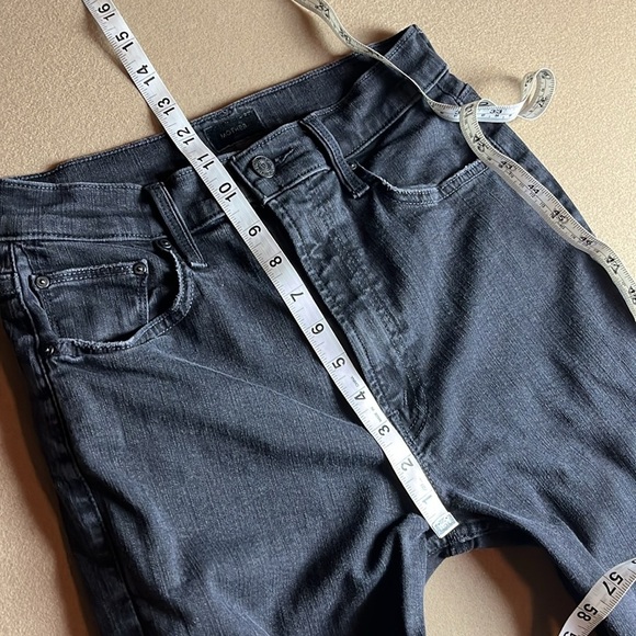 MOTHER HIGH WAISTED RIDER ANKLE- WASH; NOT GUILTY- Size 26 - Picture 8 of 13